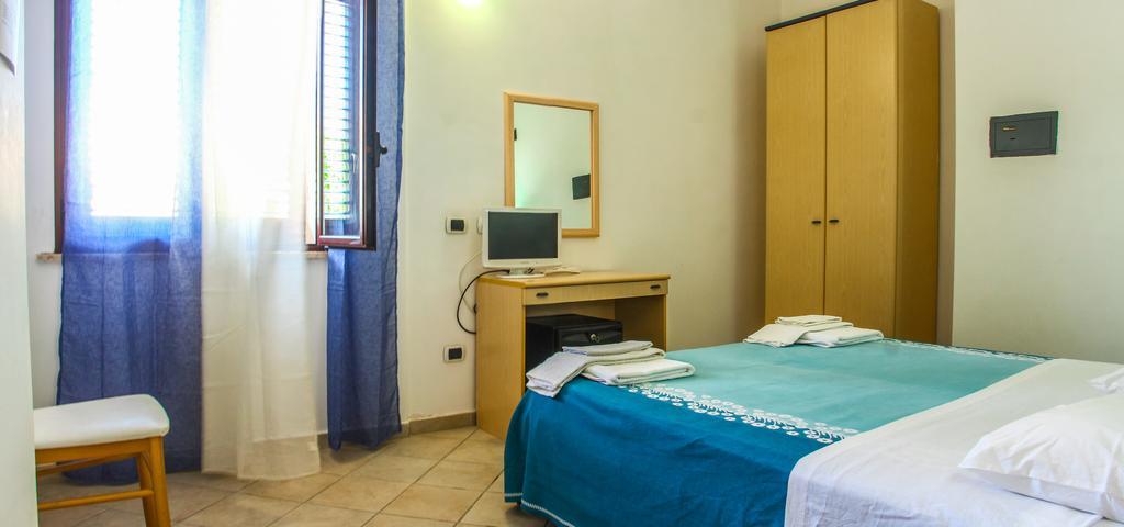 Lampedusa Hotel Pokoj fotografie